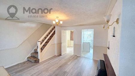 Sussex Close, Ilford, IG4 - Photo 2