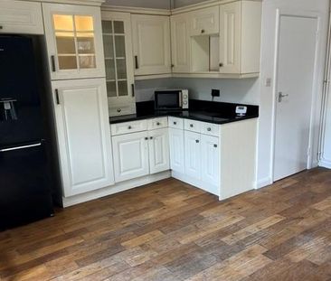 3 bedroom bungalow to rent - Photo 4