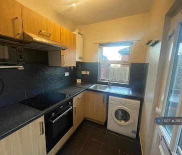3 bedroom terraced house to rent - Photo 2