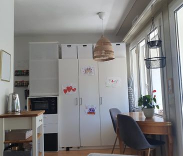 Beau studio situé au 1er étage - Photo 3