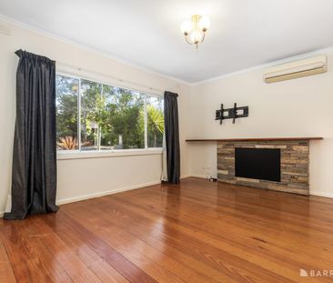 Classic Charm with Contemporary Comfort in the Heart of Ringwood - Photo 1
