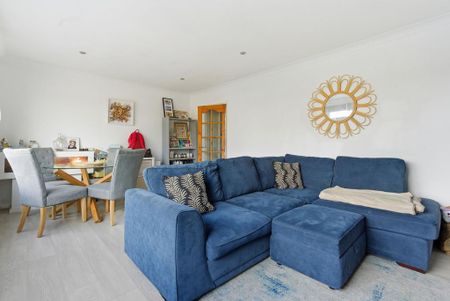 3 bedroom maisonette to rent - Photo 2