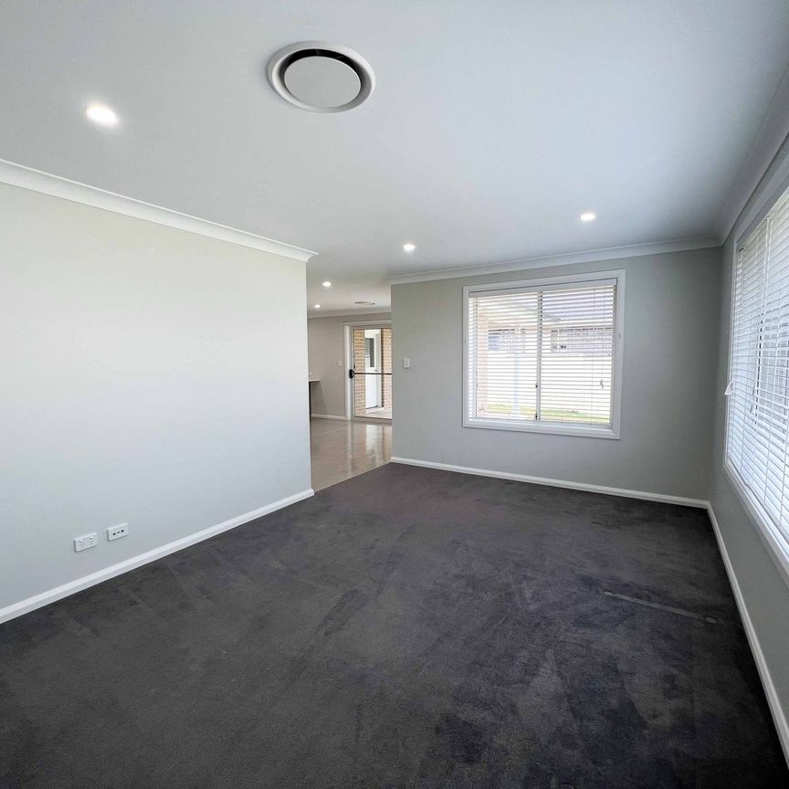 Ray White Real Estate Parkes - Photo 1