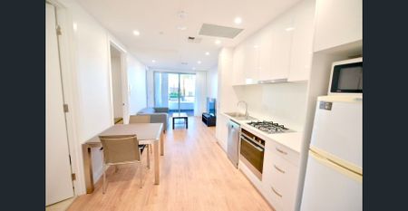 For Lease – Stylish Two-Bedroom Apartment in the Heart of the City - Photo 2