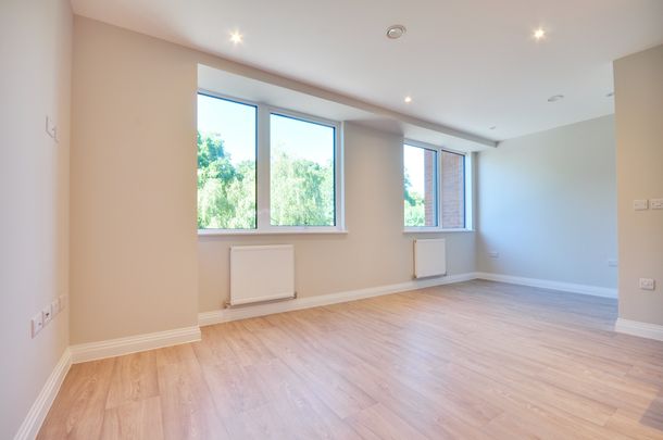 Homestead Road, Rickmansworth, Hertfordshire, WD3 1FX - Photo 1