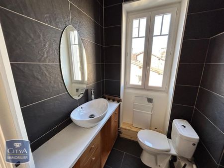 Location Appartement 3 pièces 70m² VILLEFRANCHE SUR SAONE 69400 - Photo 4