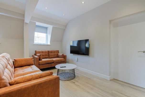 2 bedroom flat to rent - Photo 1