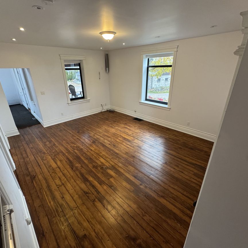 For Lease - 12 Erinville Drive, Erin, Ontario - Photo 1