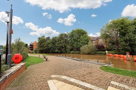 Whitefriars Wharf, Tonbridge, TN9 - Photo 3