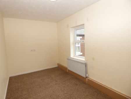 2 bed apartment to rent in NE25 - Photo 3