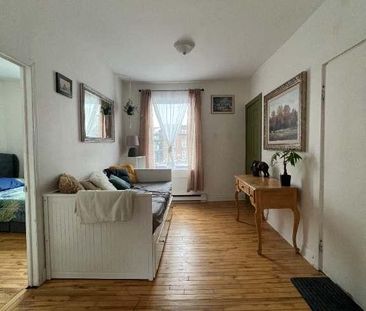 Chaleureux 4 ½ semi-meublé, Saint-Sauveur, Centre-ville de Québec, ... - Photo 1