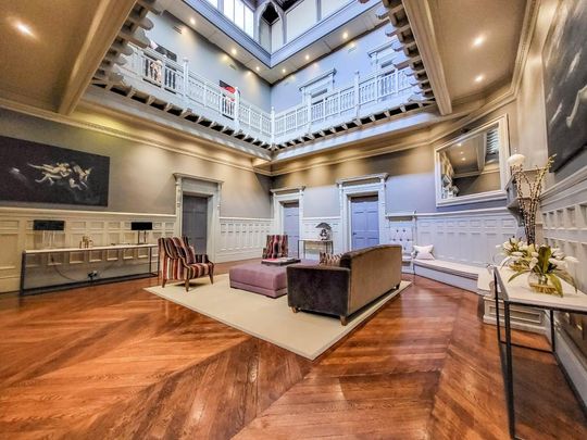 3 bedroom flat to rent - Photo 1