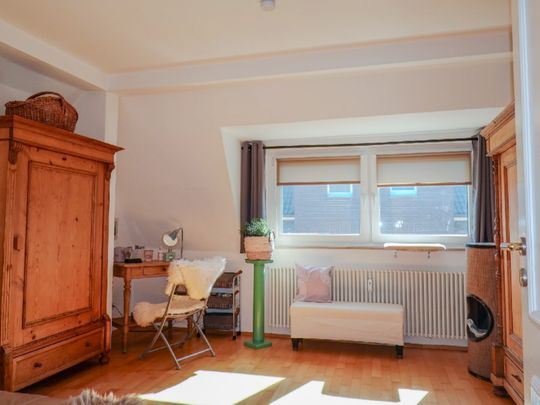 Gemütliche 40m² große 2-Zimmer-Dachgeschosswohnung mit Südbalkon in begehrter Lage von Hagen-Emst - Photo 1