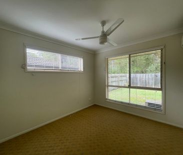 Modern 3 Bedroom Home with Spacious Yard - Photo 2