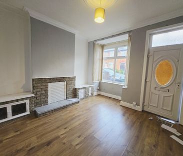 2 Bedroom Terraced House for Rent - Photo 1