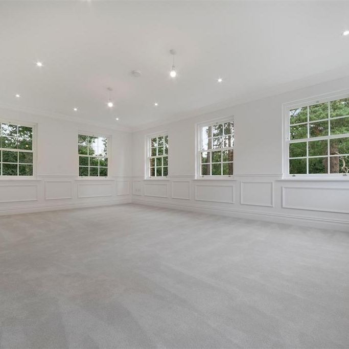 4 bedroom detached house to rent - Photo 1