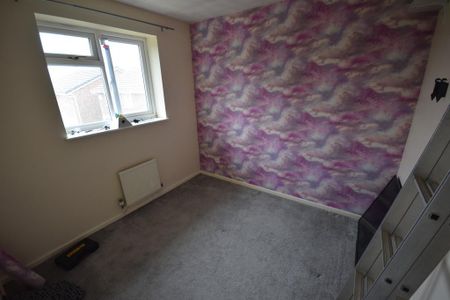 4 bedroom detached house to rent - Photo 4
