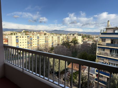 Location Appartement 1 pièce 30m² ANTIBES 06600 - Photo 4