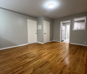 For Lease - 233 Pannahill Road Unit# Unit 1, Toronto, Ontario - Photo 5