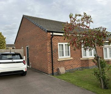 Bungalow to rent on - Photo 5