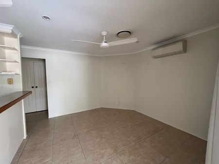 3 BEDROOM HOME NORTH MACKAY - Photo 4