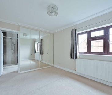 3 bedroom detached house to rent - Photo 2