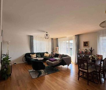 2.5 Zimmer, 95 m², 3. Stock - Photo 1