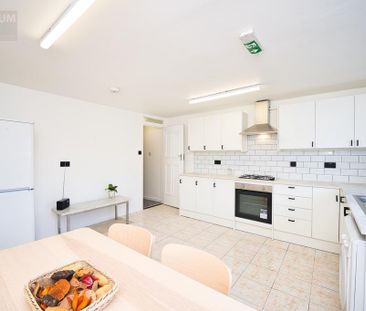 6 bedroom house share to rent - Photo 1