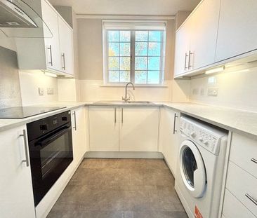 Strathview Park, Netherlee, G44 3EN - Photo 3