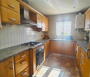 3 bedroom semi-detached house to rent - Photo 1