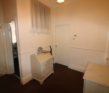 Hessle Road, Hull - Photo 5