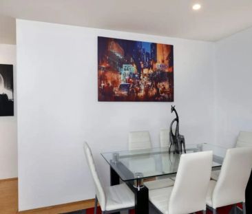 “Spacious Apartment in Convient Location” - Photo 6
