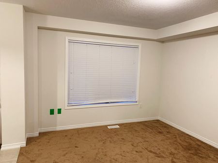 For Lease - 18 Longboat Run W N/A, Brantford, Ontario - Photo 3