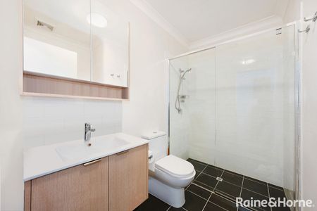 Luxury Living 2-Bed Apartments Stunning Views to City - Photo 5