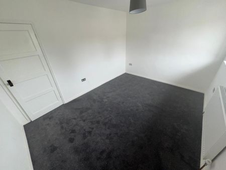 26 DURHAM AVENUE WILLENHALL WV13 1JH - Photo 4