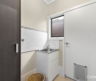 Modern, clean style in heart of Clearview - Photo 3