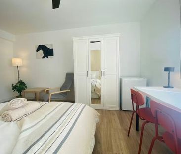 Avenida de Entrevías, Madrid, Community of Madrid 28053 - Photo 2