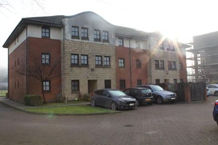 2 bedroom ground floor flat to rent - Photo 4