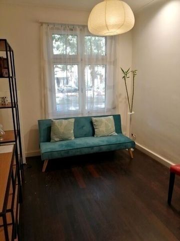 APPARTEMENT 4 PIÈCES À BÂLE - ALTSTADT/KLEINBASEL, MEUBLÉ, TEMPORAIRE - Foto 3