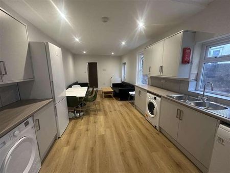 Wilton Avenue, Southampton, SO15 - Photo 3