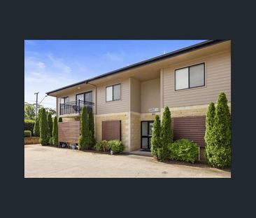 Convenient Location - Photo 2