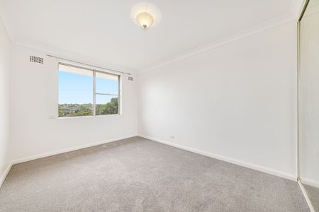 One Bedroom in the Heart of Cammeray - Photo 2