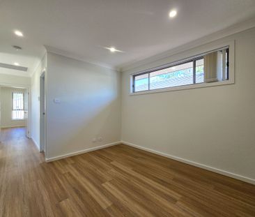 Modern & Spacious - Photo 5