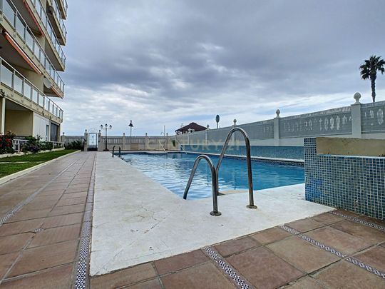 Estudio de alquiler en Avenida de España, 3, La Carihuela - Los Nidos - Photo 1