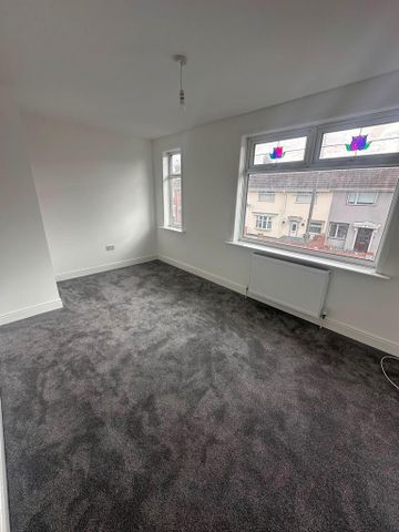 2 bedroom property to rent - Photo 3