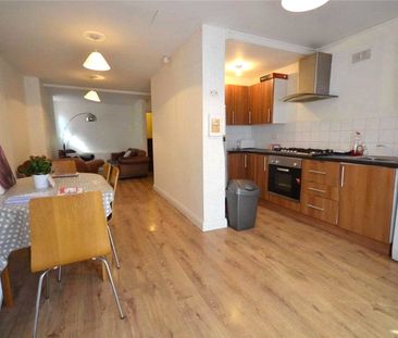 23 Clifton Avenue, Fallowfield, Manchester, Manchester, M14 6UD - Photo 2