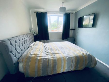 Stokesay Court, Peterborough - Photo 4