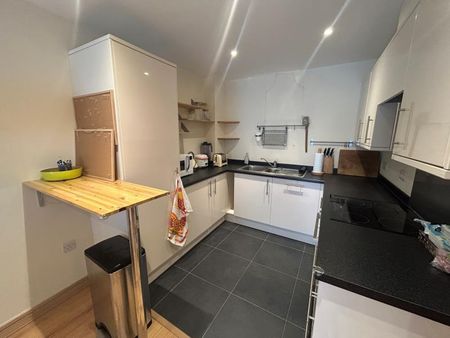 2 bedroom apartment to rent - Photo 4