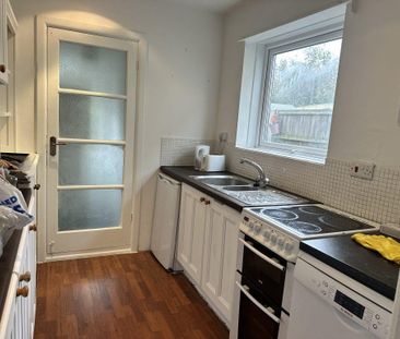 3 bedroom detached house to rent - Photo 4