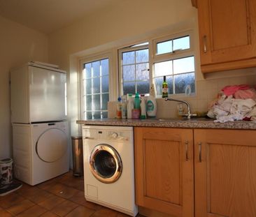 Old Avenue, West Byfleet, Surrey, KT14 - Photo 6